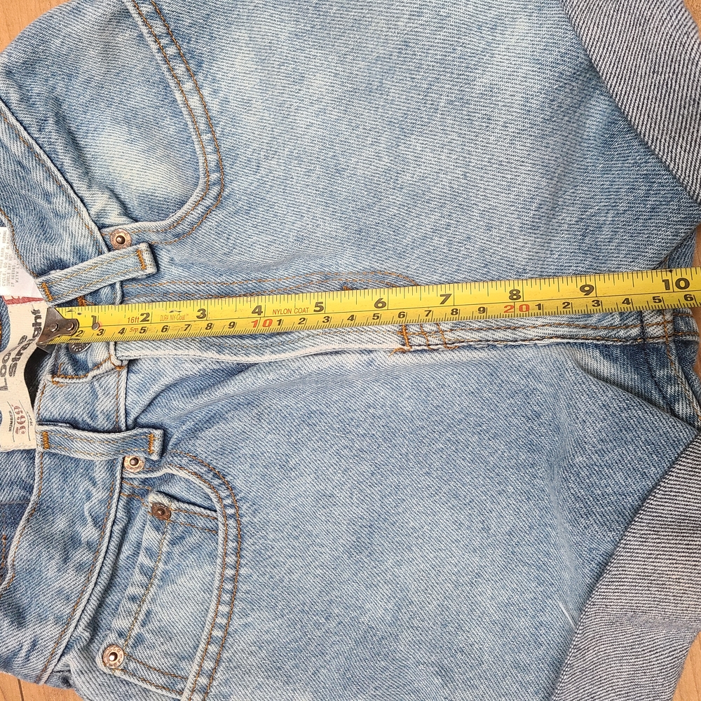 Levi's Women's Blue Denim Shorts - Picture 5 of 6